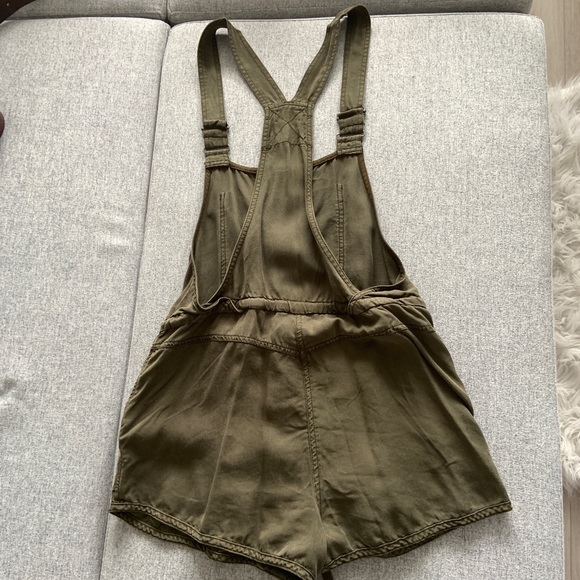 Wilfred Green Romper - Picture 6 of 6